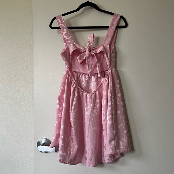 Lucy in the Sky Floral Jacquard Fit and Flare Dress in Pink - Picture 4 of 8